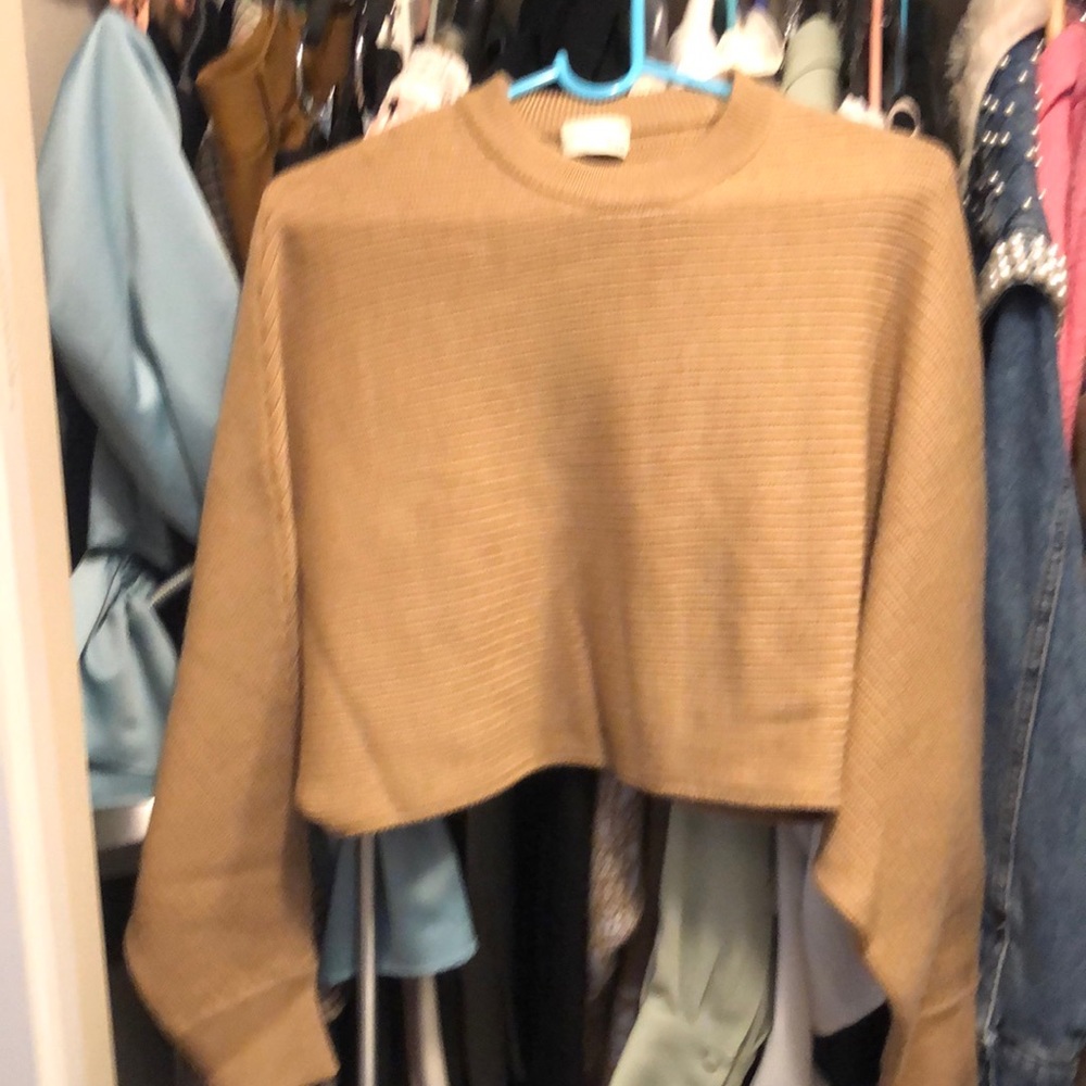 Aritzia sweater for sale